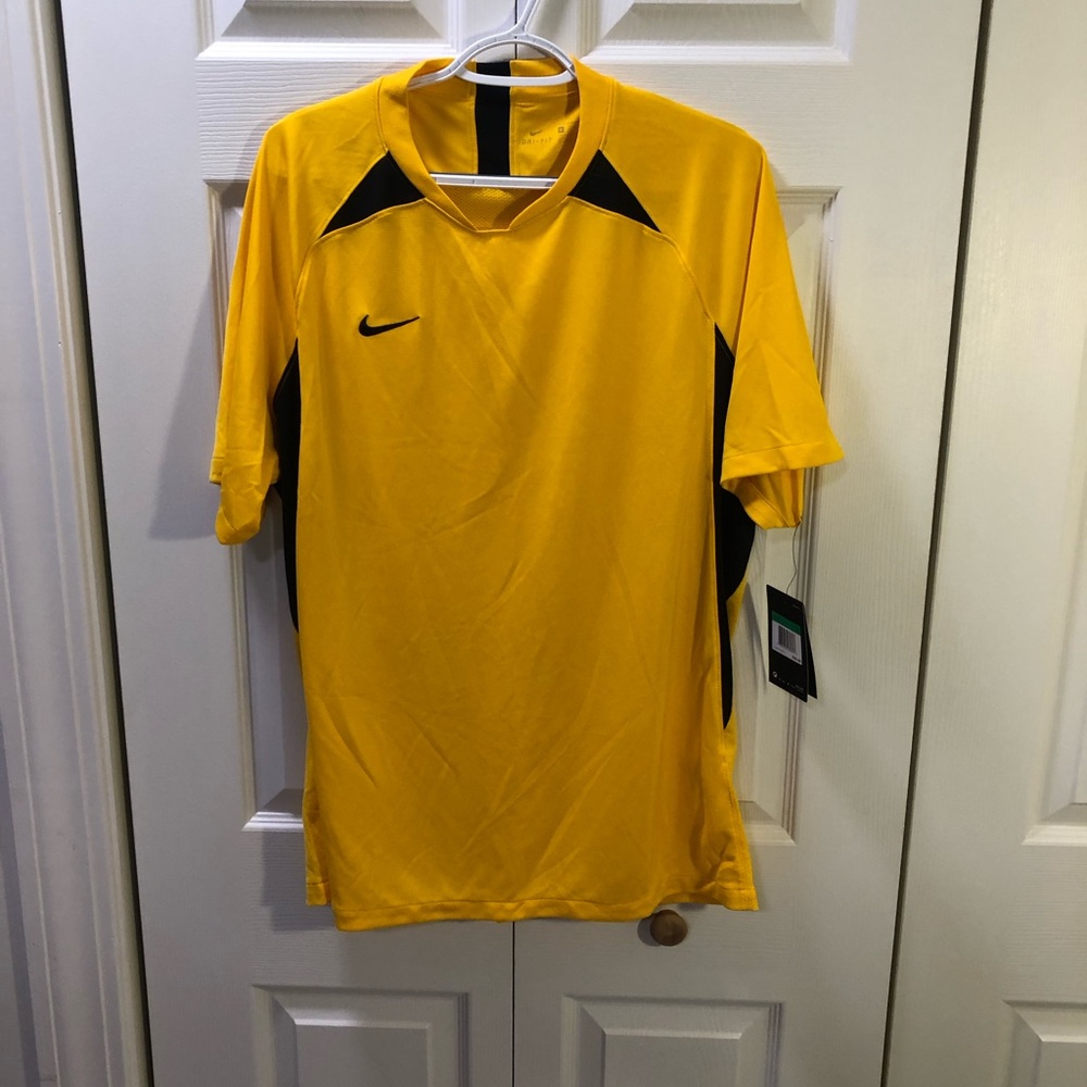 Nike soccer jersey, size XL, NWT
